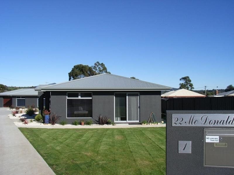 1/22 McDonald Street, Ulverstone TAS 7315