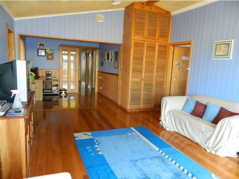 8 Goddard Street, Ulverstone TAS 7315