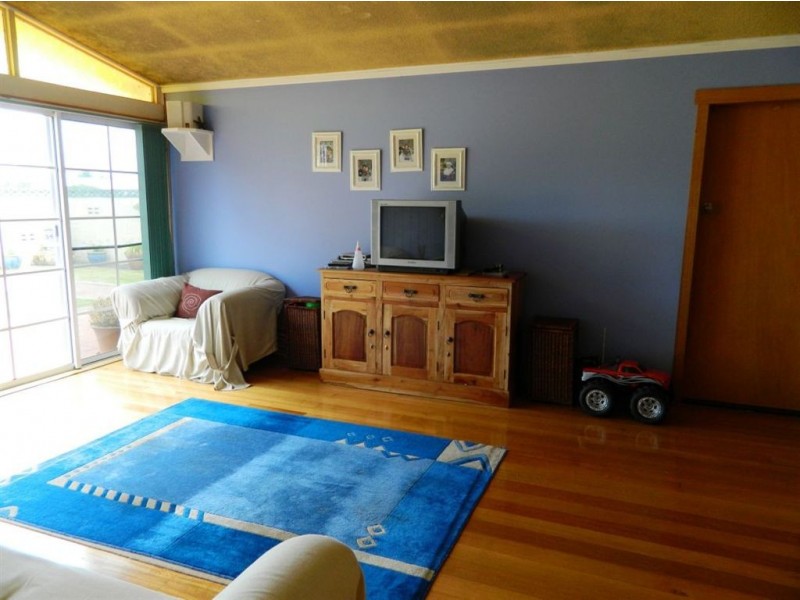 8 Goddard Street, Ulverstone TAS 7315