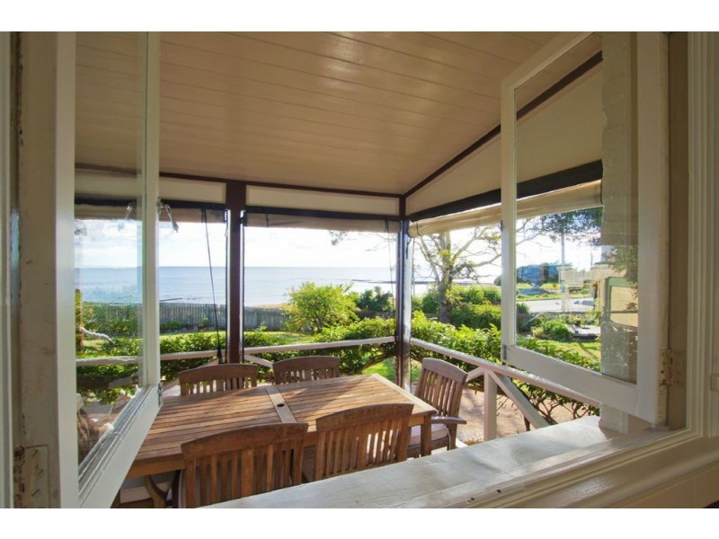 17 Main Road, Penguin TAS 7316