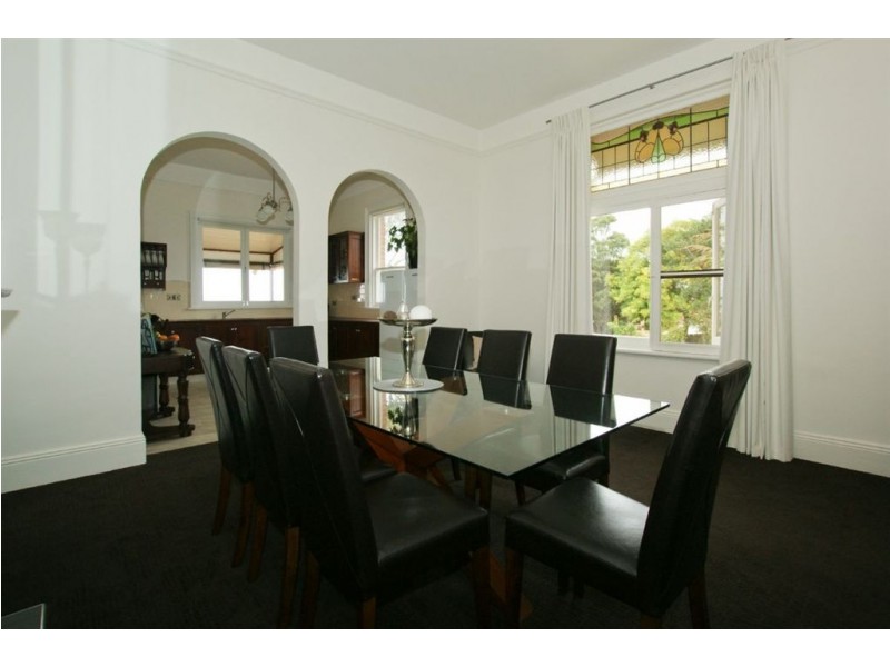 17 Main Road, Penguin TAS 7316