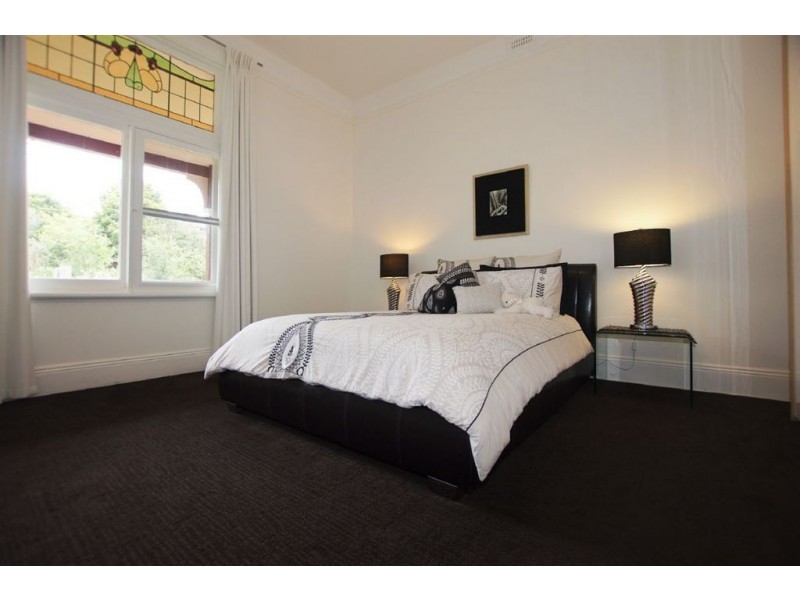 17 Main Road, Penguin TAS 7316