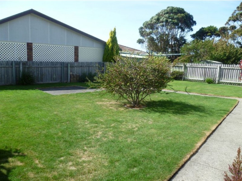 77 Leighlands Avenue, Ulverstone TAS 7315