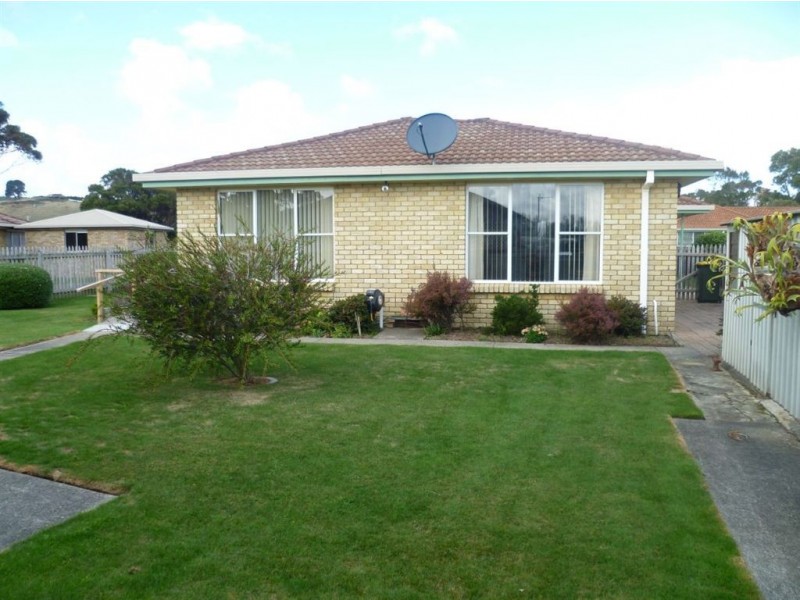 77 Leighlands Avenue, Ulverstone TAS 7315