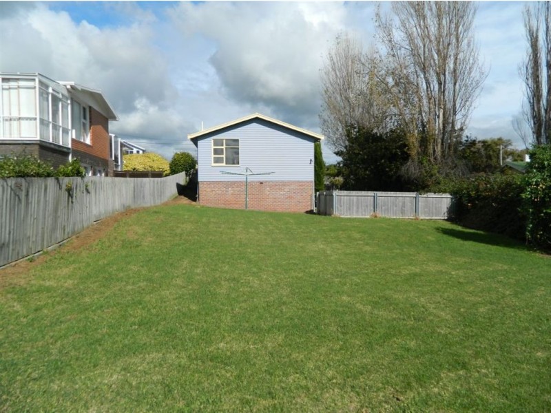 1 Tucker Street, Ulverstone TAS 7315