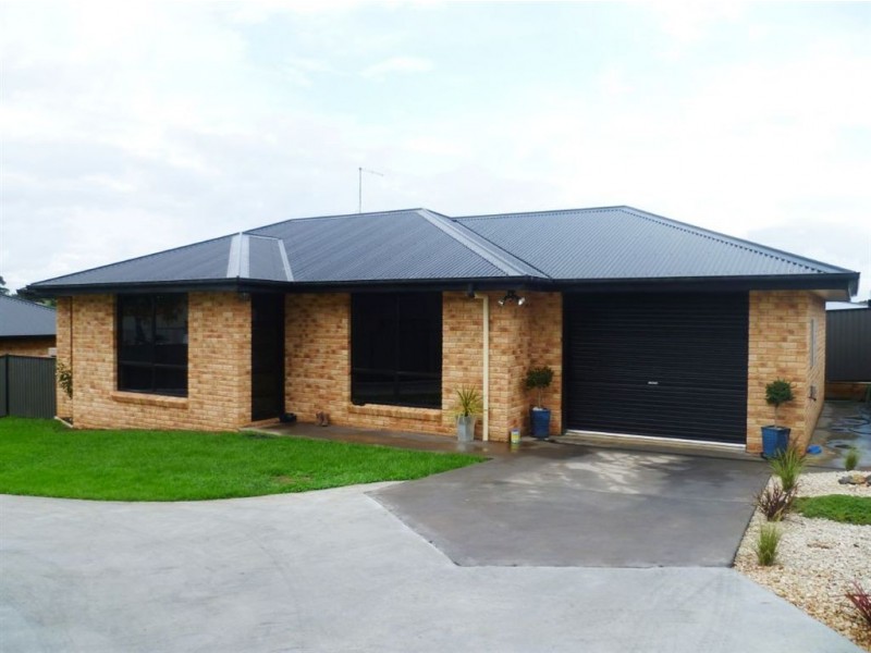 1/13 Berkshire Parade, Penguin TAS 7316