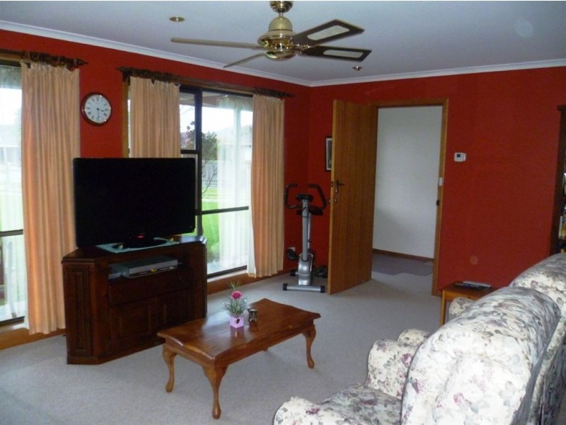45 Ocean Drive, Ulverstone TAS 7315
