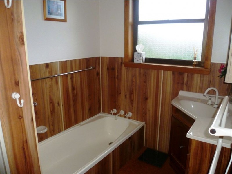 45 Ocean Drive, Ulverstone TAS 7315