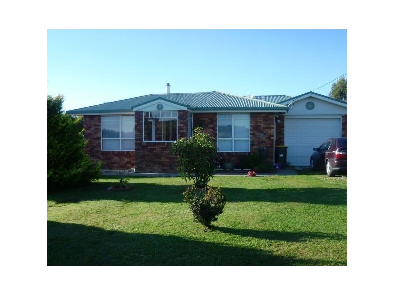 29 Pine Road, Penguin TAS 7316