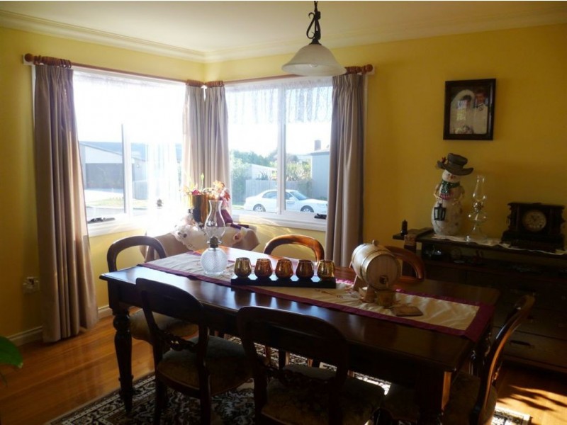 98 Clara Street, Ulverstone TAS 7315