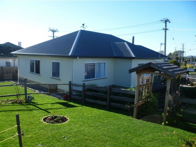 98 Clara Street, Ulverstone TAS 7315