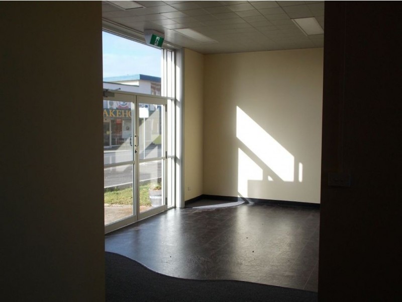 80 Main Road, Penguin TAS 7316