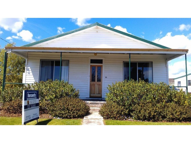 18 Charles Street, Ulverstone TAS 7315