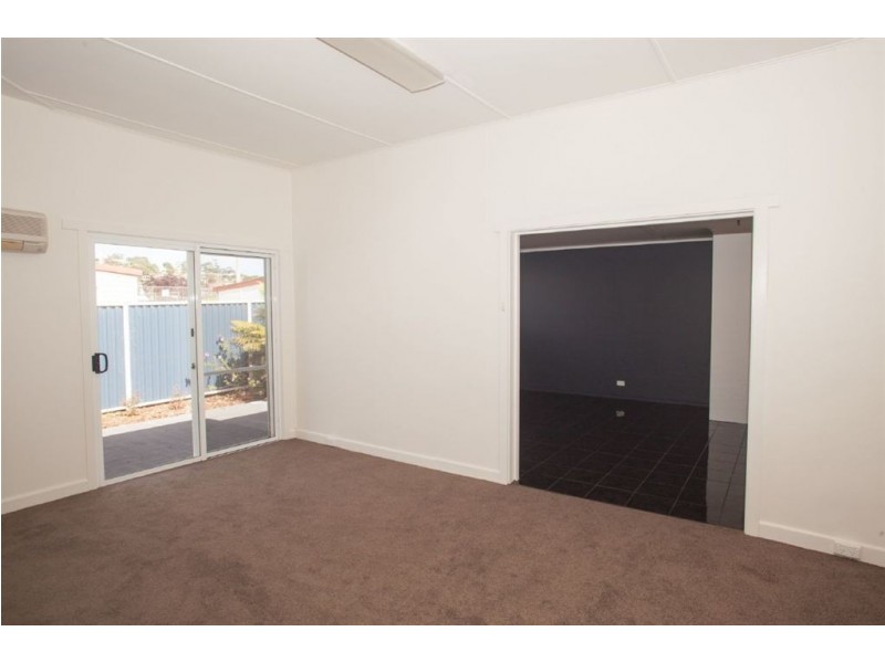 18 Charles Street, Ulverstone TAS 7315