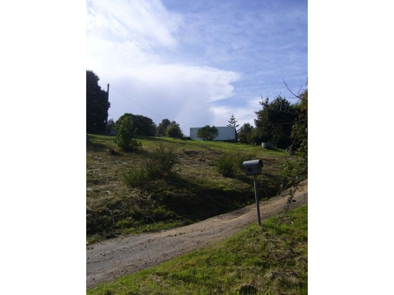 61 Deviation Road, Penguin TAS 7316