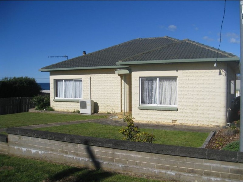 1/1 Kentish Street, Penguin TAS 7316