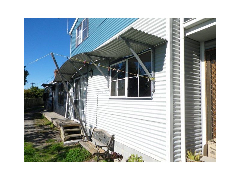 1 Main Road, Penguin TAS 7316
