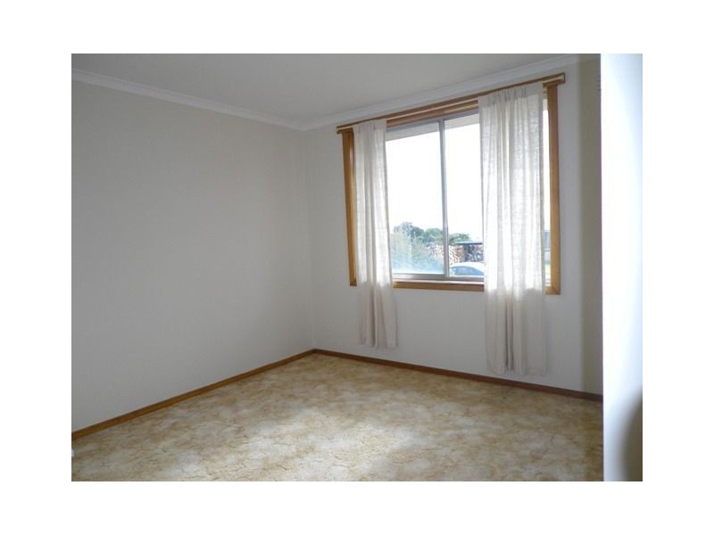 10 Ling Street, Penguin TAS 7316