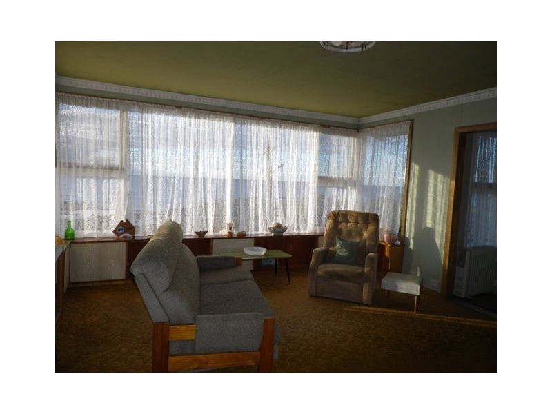 164 Main Road, Penguin TAS 7316