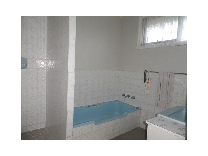 164 Main Road, Penguin TAS 7316