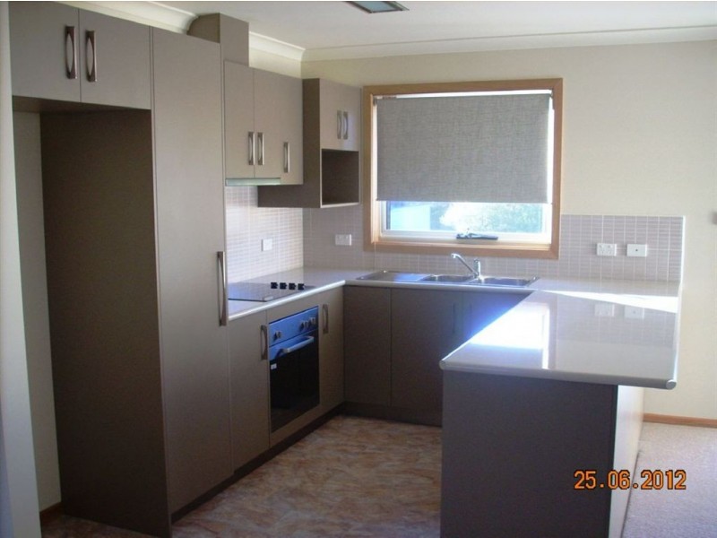 2/11 Ihlata Street, Ulverstone TAS 7315