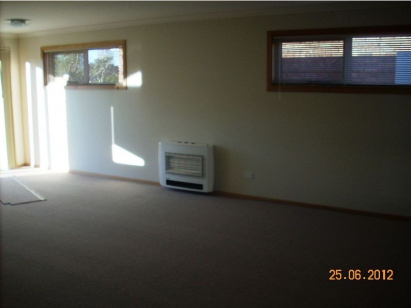 2/11 Ihlata Street, Ulverstone TAS 7315