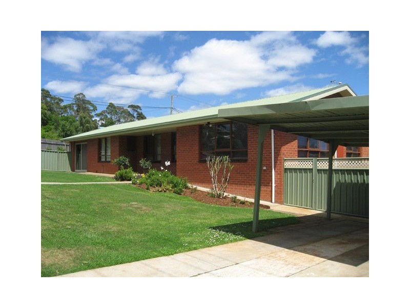 35 South Road, Penguin TAS 7316