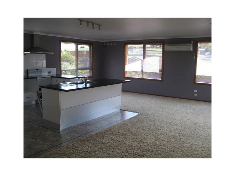 35 South Road, Penguin TAS 7316