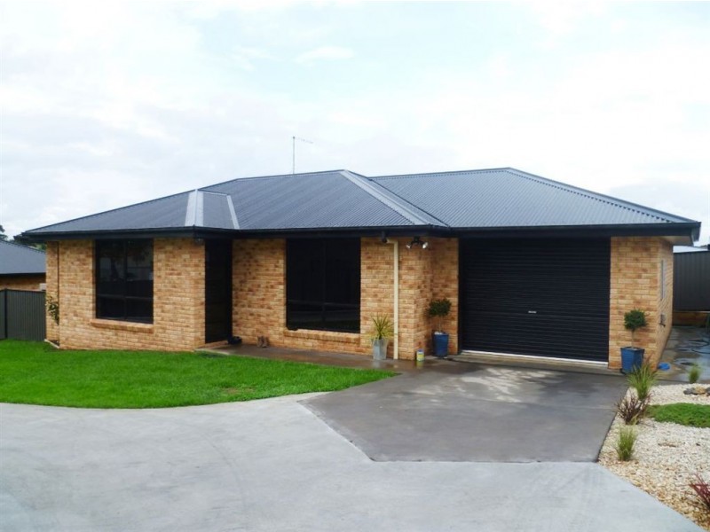 1/13 Berkshire Parade, Penguin TAS 7316