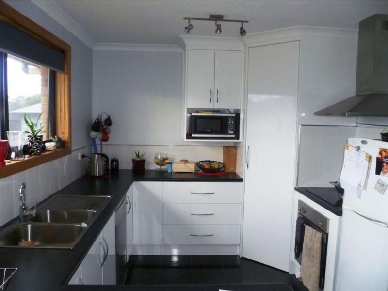 1/13 Berkshire Parade, Penguin TAS 7316