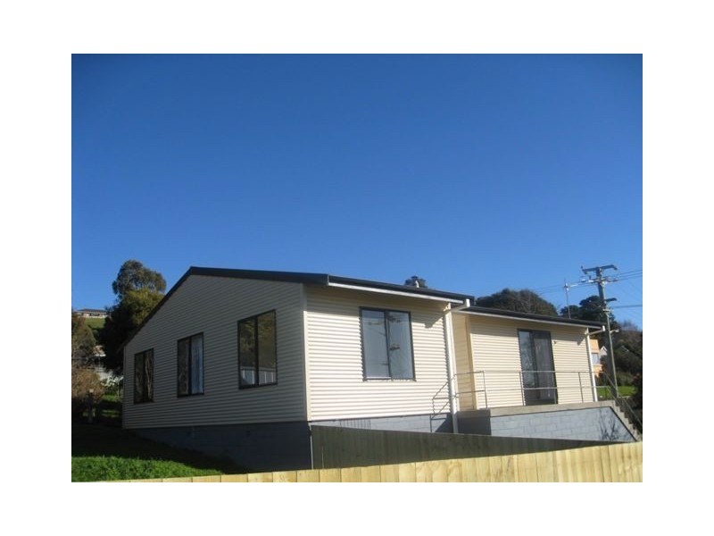 5 Cann Street, Penguin TAS 7316