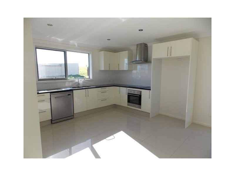25 Hales Street, Penguin TAS 7316