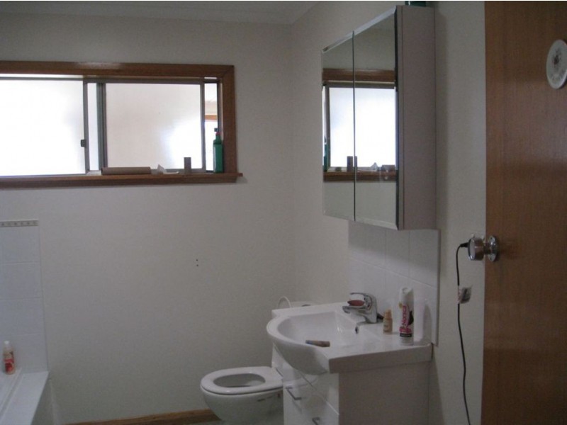 133 South Road, Penguin TAS 7316