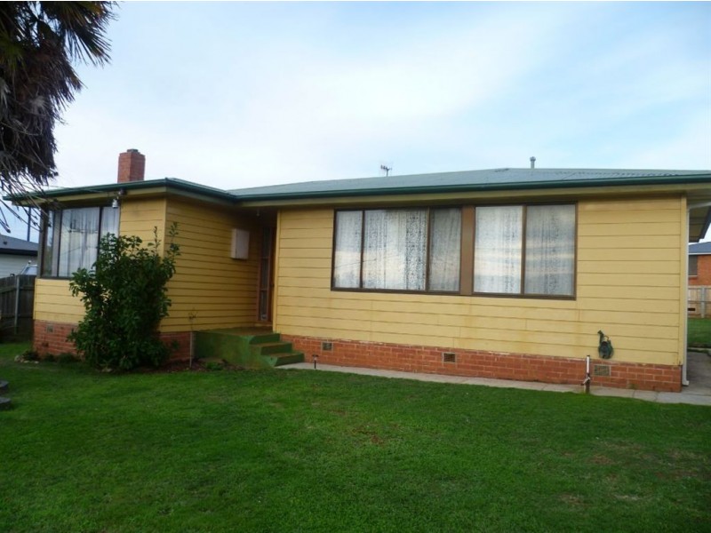 71 South Road, Penguin TAS 7316