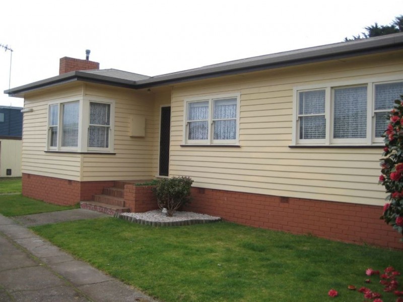 1 Elizabeth Street, Penguin TAS 7316