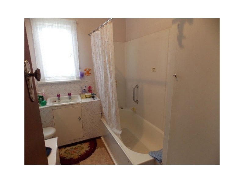 2 Browns Lane, Penguin TAS 7316