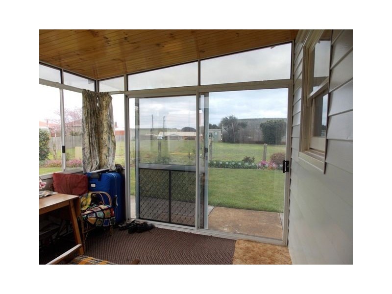 2 Browns Lane, Penguin TAS 7316