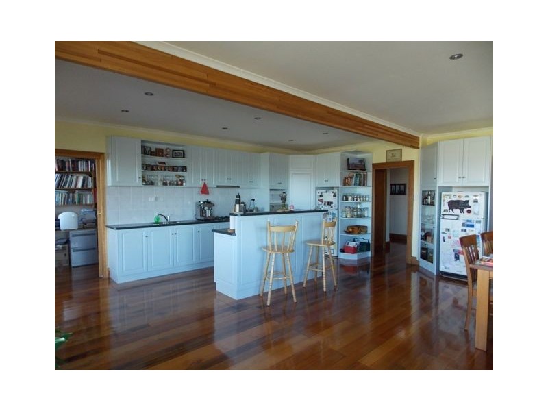 17 Coroneagh Street, Penguin TAS 7316