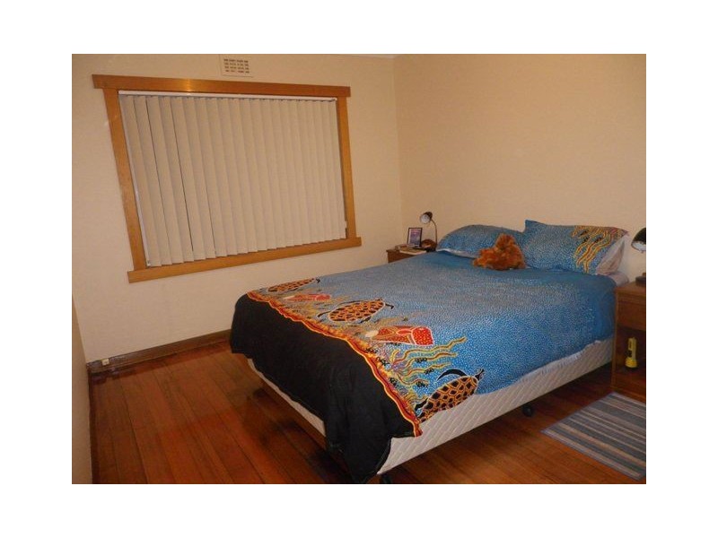 4 Elizabeth Street, Penguin TAS 7316
