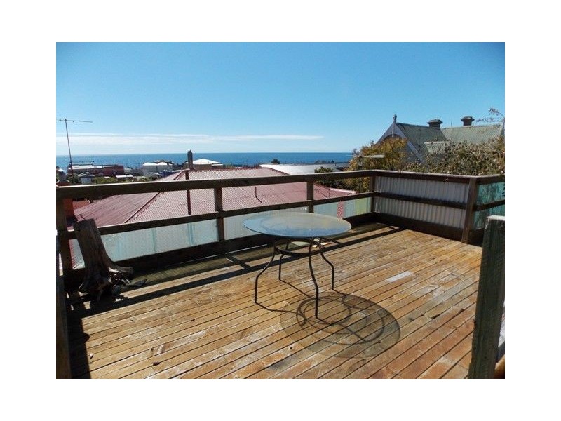 22 King Edward Street, Penguin TAS 7316
