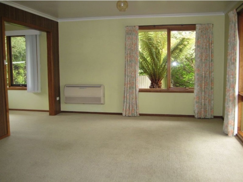101 South Road, Penguin TAS 7316