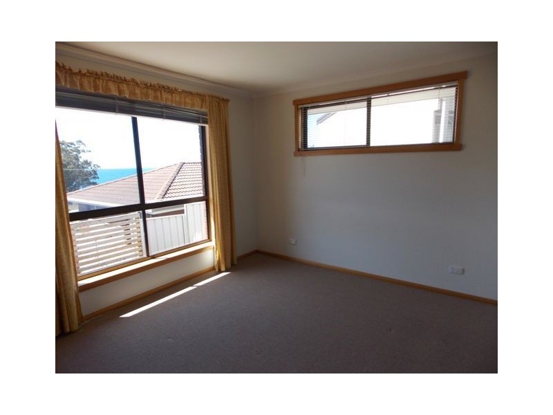 3/1 Long Street, Penguin TAS 7316