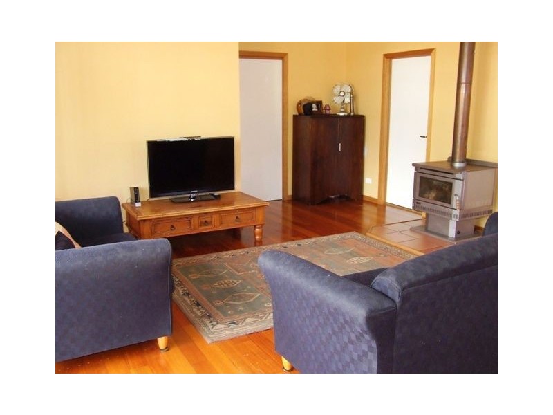 204 Main Road, Penguin TAS 7316