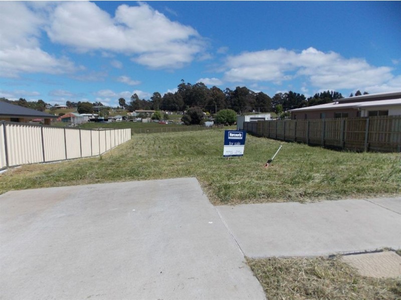24 Berkshire Parade, Penguin TAS 7316