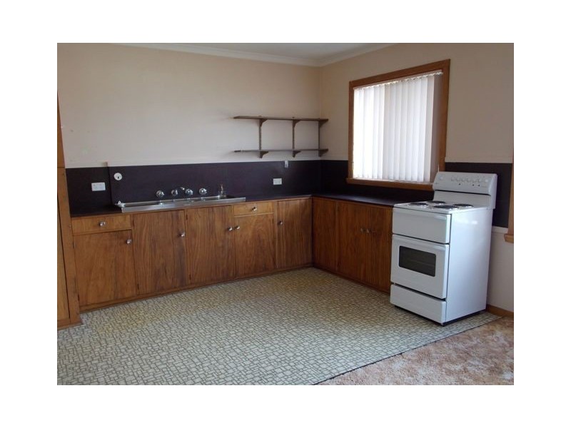 2 Hampson Street, Penguin TAS 7316