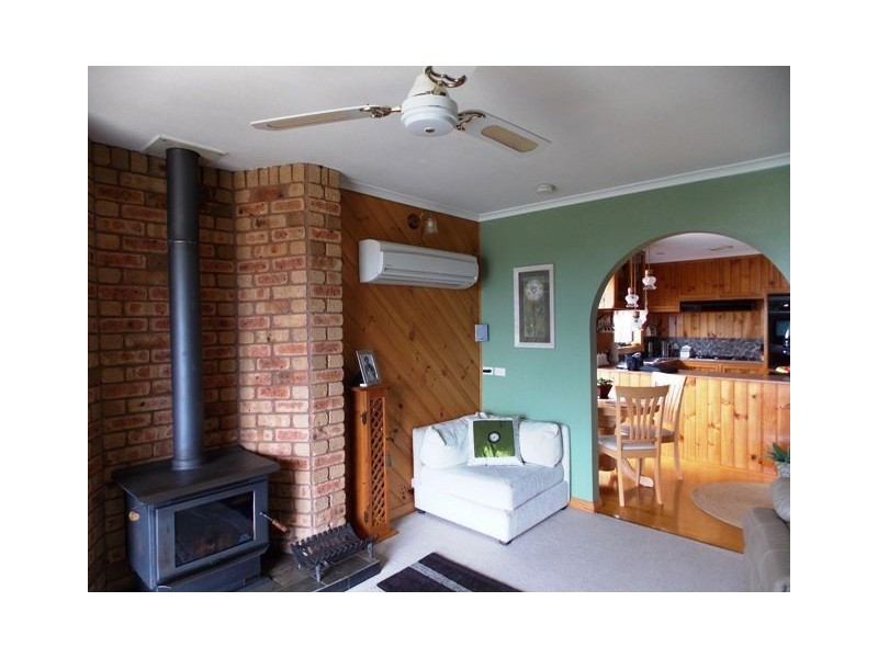 5 Ashwater Crescent, Penguin TAS 7316