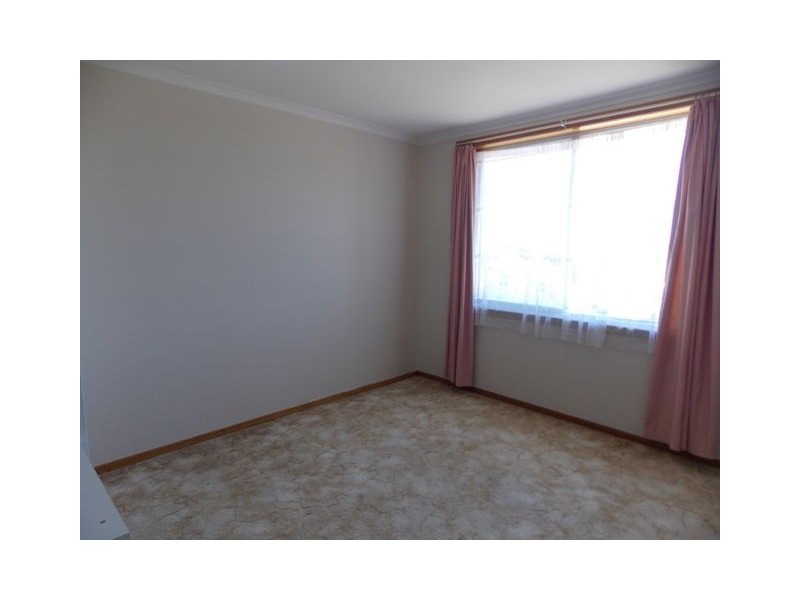 10 Ling Street, Penguin TAS 7316