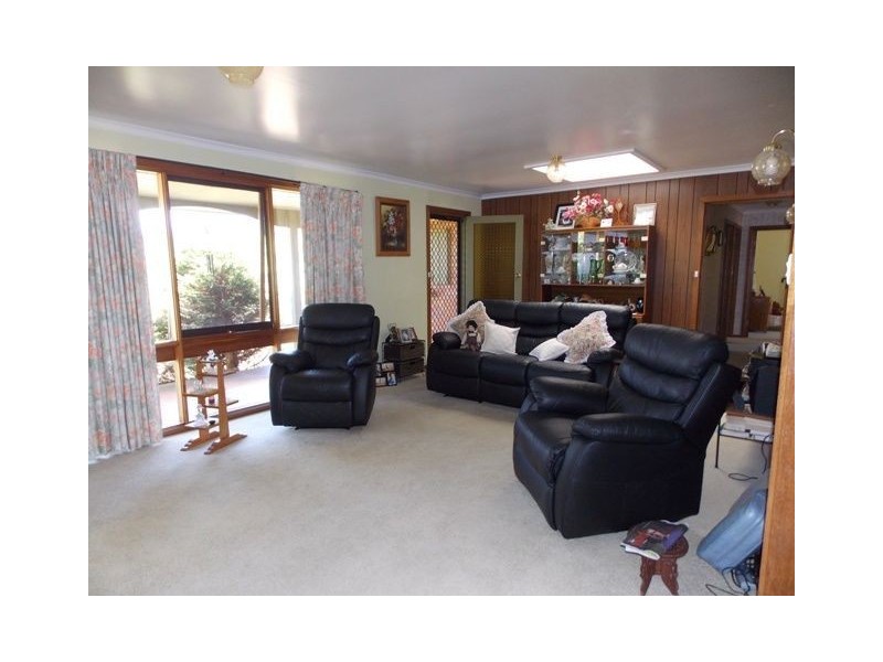 101 South Road, Penguin TAS 7316