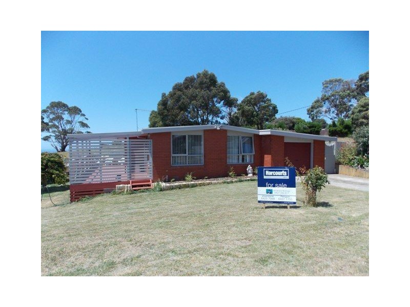25 Pineleigh Street, Penguin TAS 7316
