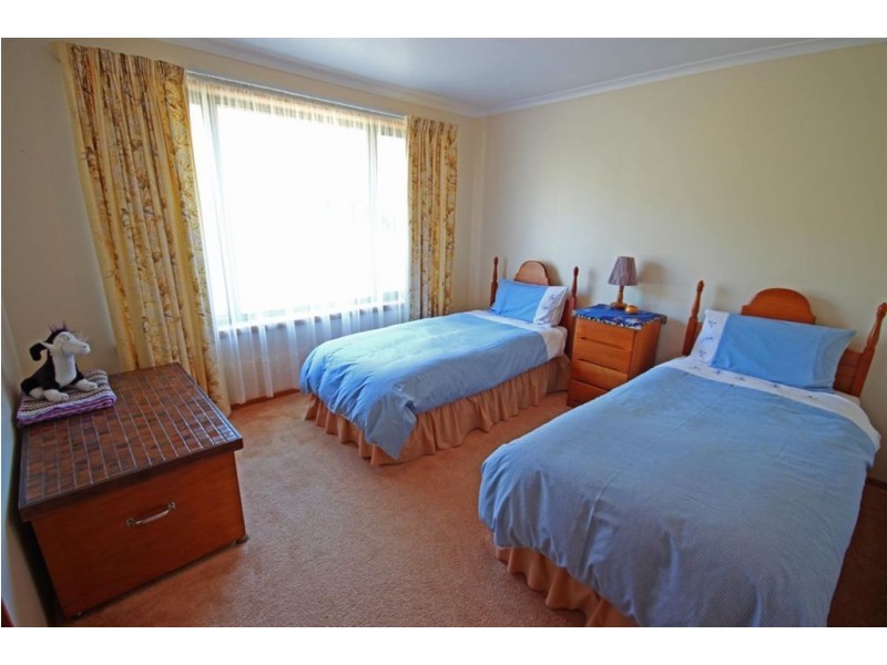 404 Penguin Road, Ulverstone TAS 7315